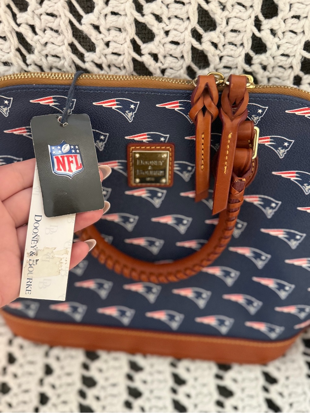 BRAND NEW Dooney & Bourke Navy and Brown New England Patriots Satchel - Picture 3 of 10